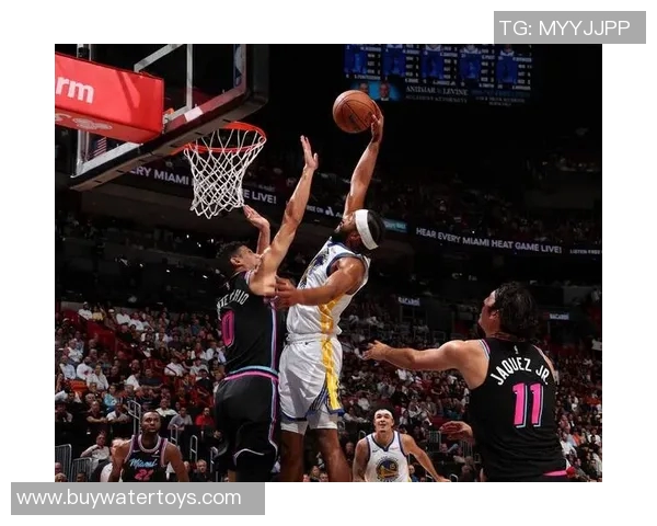 勇士主场力克鹈鹕巴特勒豪取24分8篮板10助攻库里缺阵不影响胜局 勇士主场力克鹈鹕巴特勒豪取24分8篮板10助攻库里缺阵不影响胜局